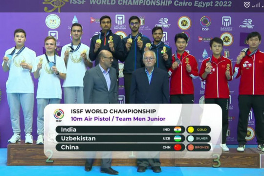 The student of NamMQI won the silver medal of the world shooting championship!