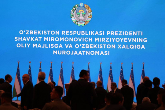 The address of the President of Uzbekistan Shavkat Mirziyoyev to the Oliy Majlis is about to begin.