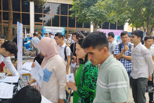 NamECI students participated in the job fair "Vacancies" held at the Andijan Institute of Mechanical Engineering