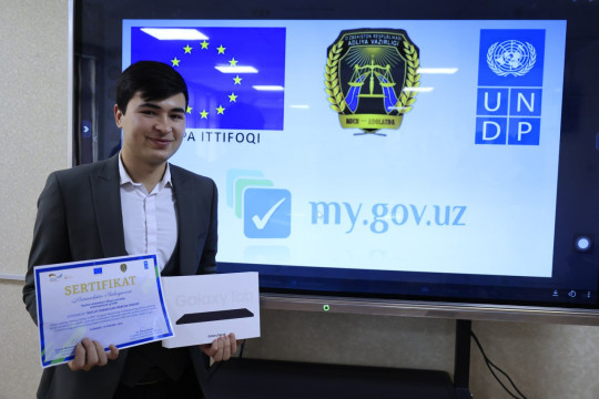 NamECI student won the photo contest "Government Services for All"