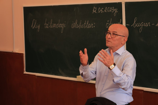 Rector held an open lesson for students on reforms in higher education