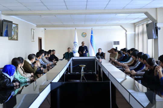 An open dialogue with students on the topic of awareness was held in the meeting hall of NamECI