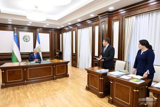 Shavkat Mirziyoev got acquainted with the presentation of proposals for improving the system of teacher training