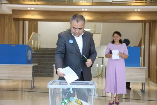 Oliy ta'lim, fan va innovasiyalar vaziri referendumda ovoz berdi