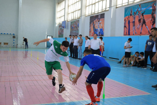 NamMQI sport majmuasida «Quvnoq startlar» musobaqasining yarim final bosqichi o‘yinlari o‘tkazildi