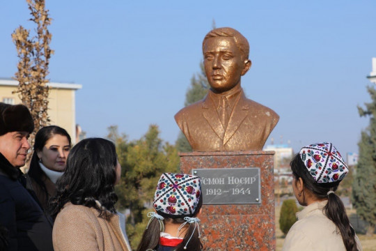 November 12 is the birthday of Namangan's son, the great Uzbek poet Usman Nasyr.